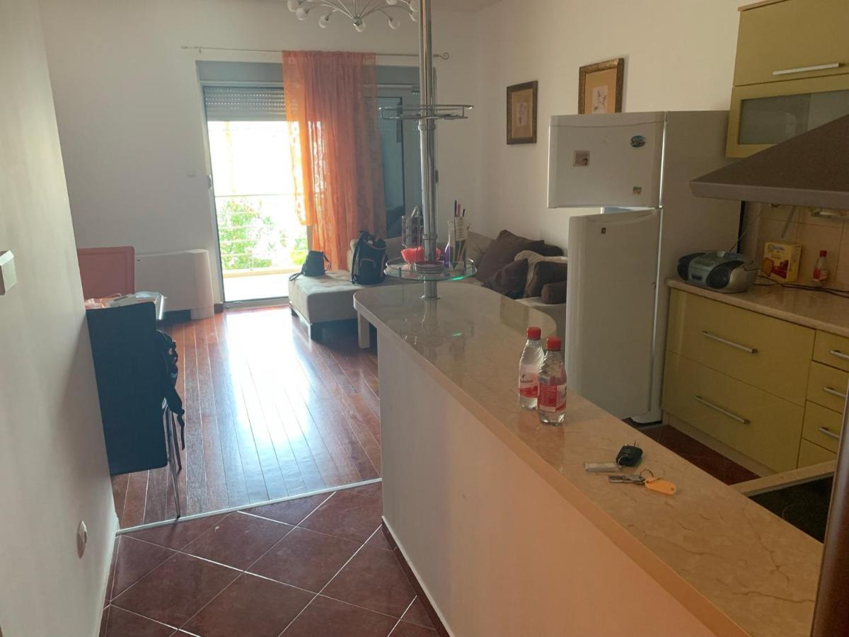 Apartment With Swimmingpool, Seaview And Large Terrace, 1St Floor, Min 2 Persons Dobrota Ngoại thất bức ảnh